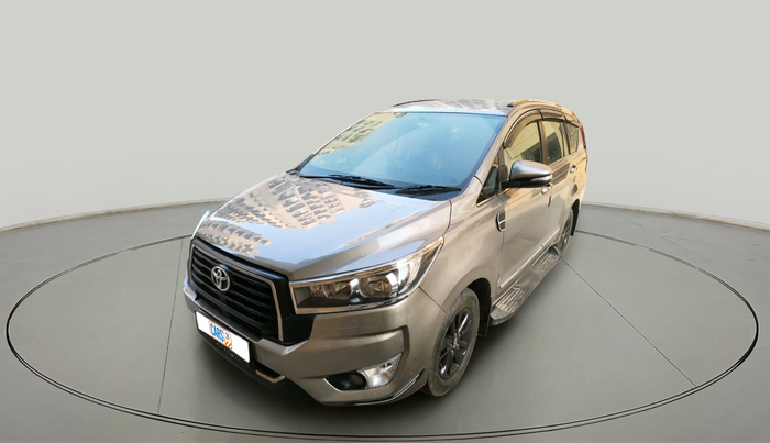 2017 Toyota Innova Crysta 2.7 GX AT 8 STR, Petrol, Automatic, 1,28,988 km, exterior