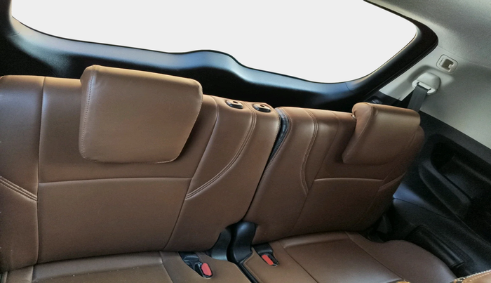 2017 Toyota Innova Crysta 2.7 GX AT 8 STR, Petrol, Automatic, 1,28,988 km, interior