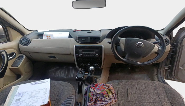 2015 Nissan Terrano XV D THP 110 PS, Diesel, Manual, 1,57,410 km, interior