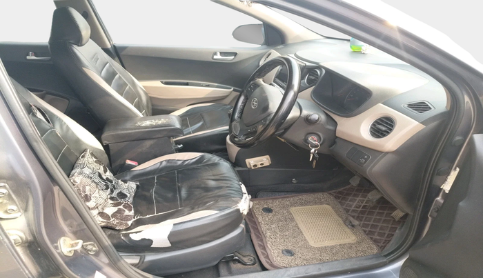 2016 Hyundai Grand i10 SPORTZ 1.2 KAPPA VTVT, Petrol, Manual, 1,16,244 km, interior