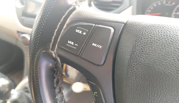 2016 Hyundai Grand i10 SPORTZ 1.2 KAPPA VTVT, Petrol, Manual, 1,16,244 km, interior