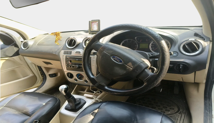 2013 Ford Fiesta TITANIUM PETROL, Petrol, Manual, 93,144 km, interior