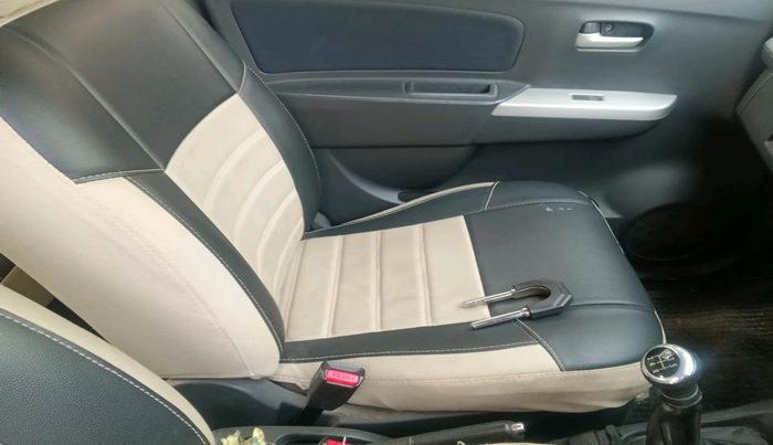 2011 Maruti Wagon R 1.0 VXI, Petrol, Manual, 88,309 km, interior