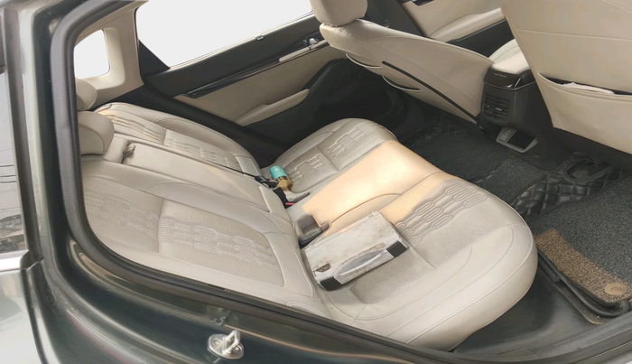 2024 KIA SELTOS  HTX 1.5 PETROL MT, Petrol, Manual, 33,974 km, interior