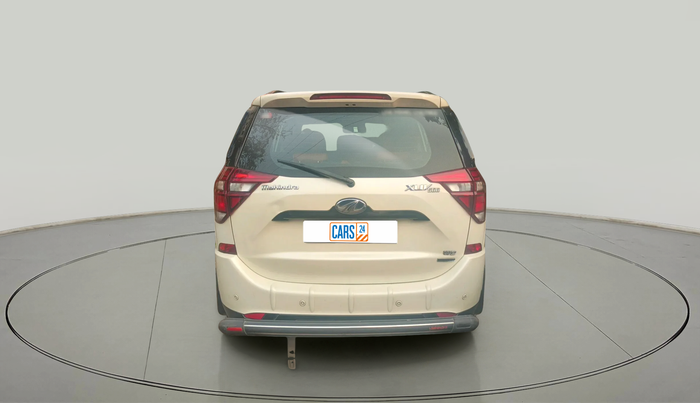 2018 Mahindra XUV500 W9 AT, Diesel, Automatic, 90,194 km, exterior