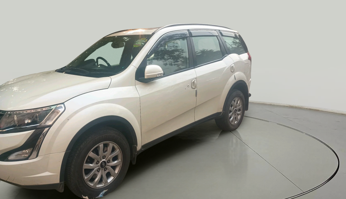 2018 Mahindra XUV500 W9 AT, Diesel, Automatic, 90,194 km, exterior