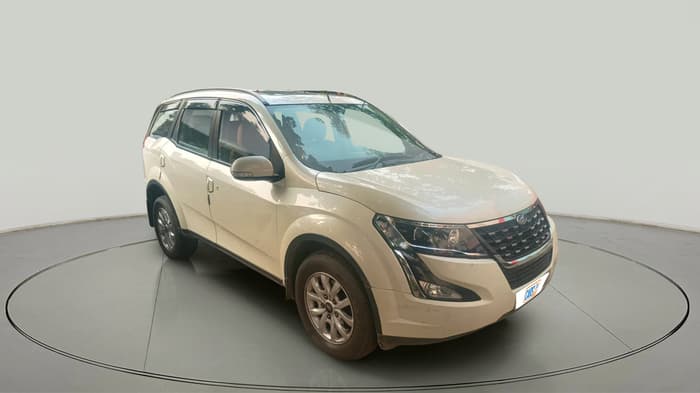 2018 Mahindra XUV500 W9 AT, Diesel, Automatic, 92,000 km, exterior