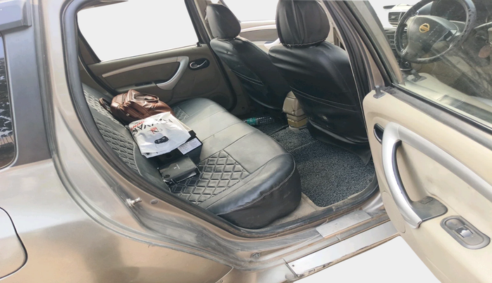 2014 Nissan Terrano XL (D), Diesel, Manual, 91,681 km, interior