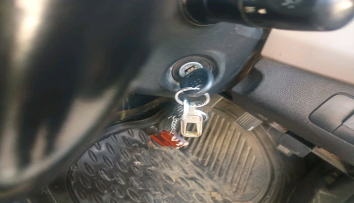 2015 Hyundai Xcent BASE 1.2, Petrol, Manual, 2,45,900 km, interior