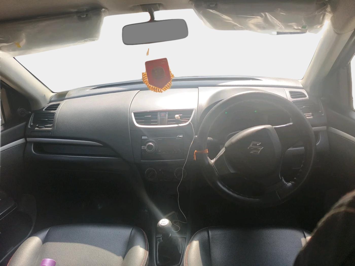 2016 Maruti Swift LXI (O), Petrol, Manual, 11,532 km, interior