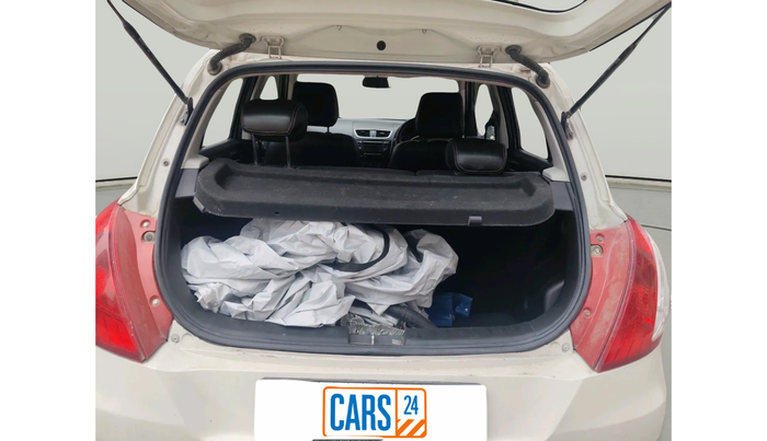 2016 Maruti Swift VXI, Petrol, Manual, 1,50,586 km, exterior