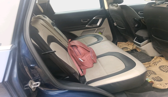 2022 Tata Safari XT PLUS, Diesel, Manual, 55,420 km, interior