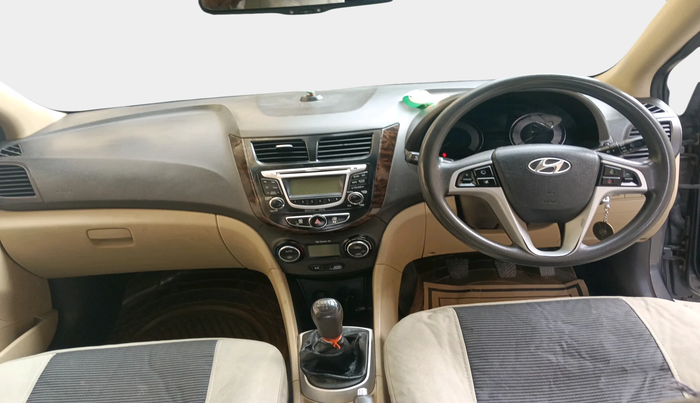 2013 Hyundai Verna FLUIDIC 1.6 VTVT SX, Petrol, Manual, 1,33,000 km, interior