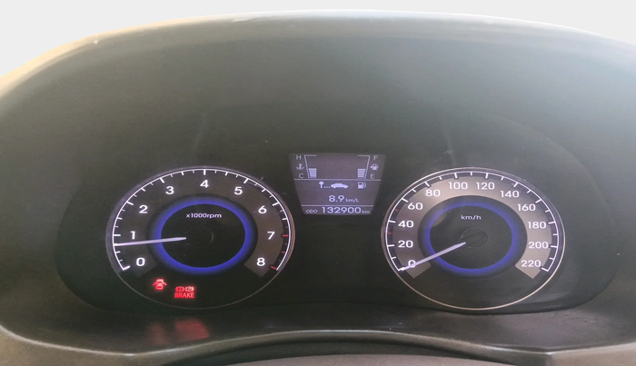 2013 Hyundai Verna FLUIDIC 1.6 VTVT SX, Petrol, Manual, 1,33,000 km, interior