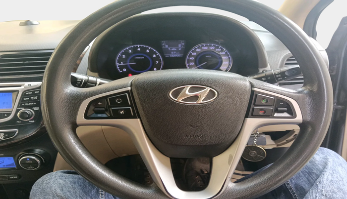 2013 Hyundai Verna FLUIDIC 1.6 VTVT SX, Petrol, Manual, 1,33,000 km, interior