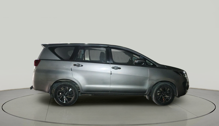 2022 Toyota Innova Crysta 2.7 GX AT 7 STR, Petrol, Automatic, 43,653 km, exterior