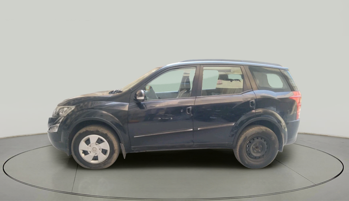 2016 Mahindra XUV500 W6 AT, Diesel, Automatic, 85,332 km, exterior