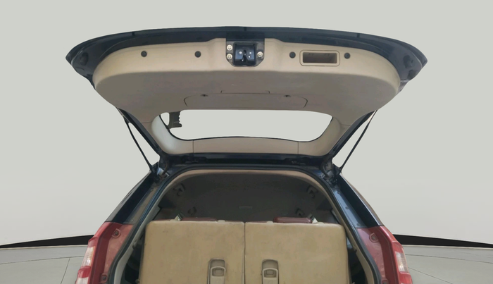 2016 Mahindra XUV500 W6 AT, Diesel, Automatic, 85,332 km, exterior