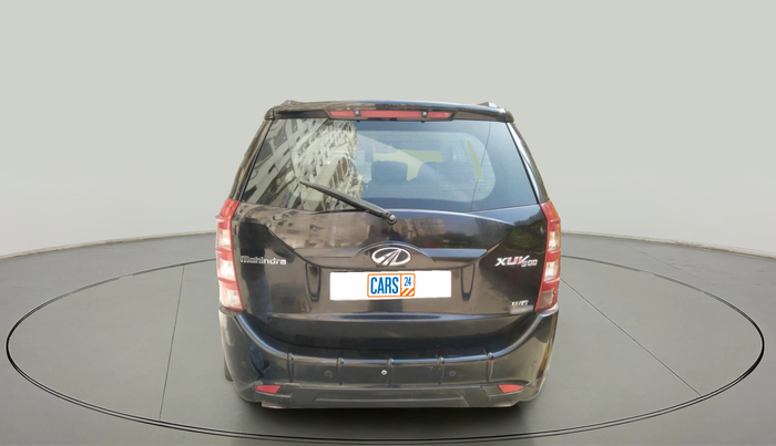 2016 Mahindra XUV500 W6 AT, Diesel, Automatic, 85,332 km, exterior