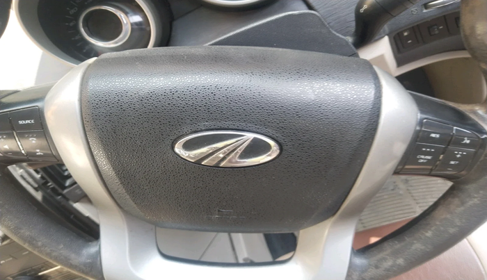 2016 Mahindra XUV500 W6 AT, Diesel, Automatic, 85,332 km, interior