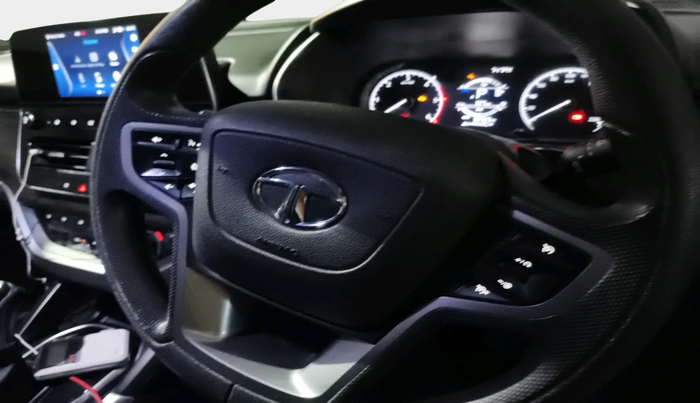 2022 Tata Harrier XTA 2.0L KRYOTEC PLUS, Diesel, Automatic, 35,767 km, interior