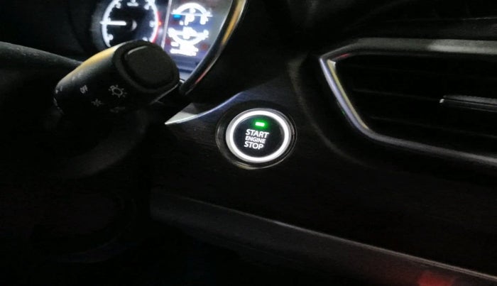 2022 Tata Harrier XTA 2.0L KRYOTEC PLUS, Diesel, Automatic, 35,767 km, interior