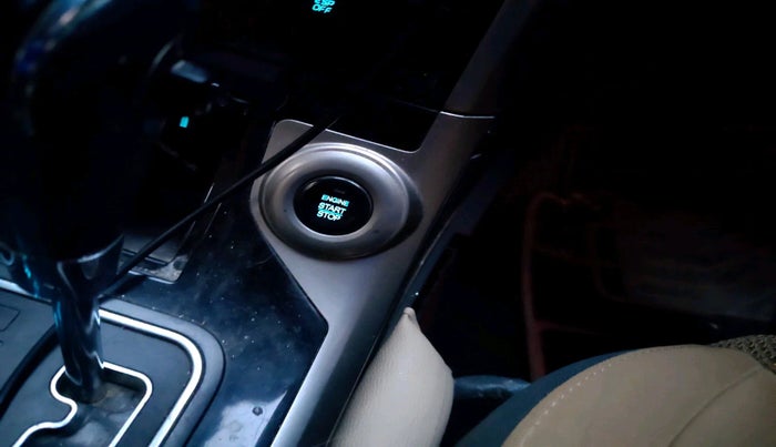 2018 Mahindra XUV500 W9 AT, Diesel, Automatic, 51,867 km, interior