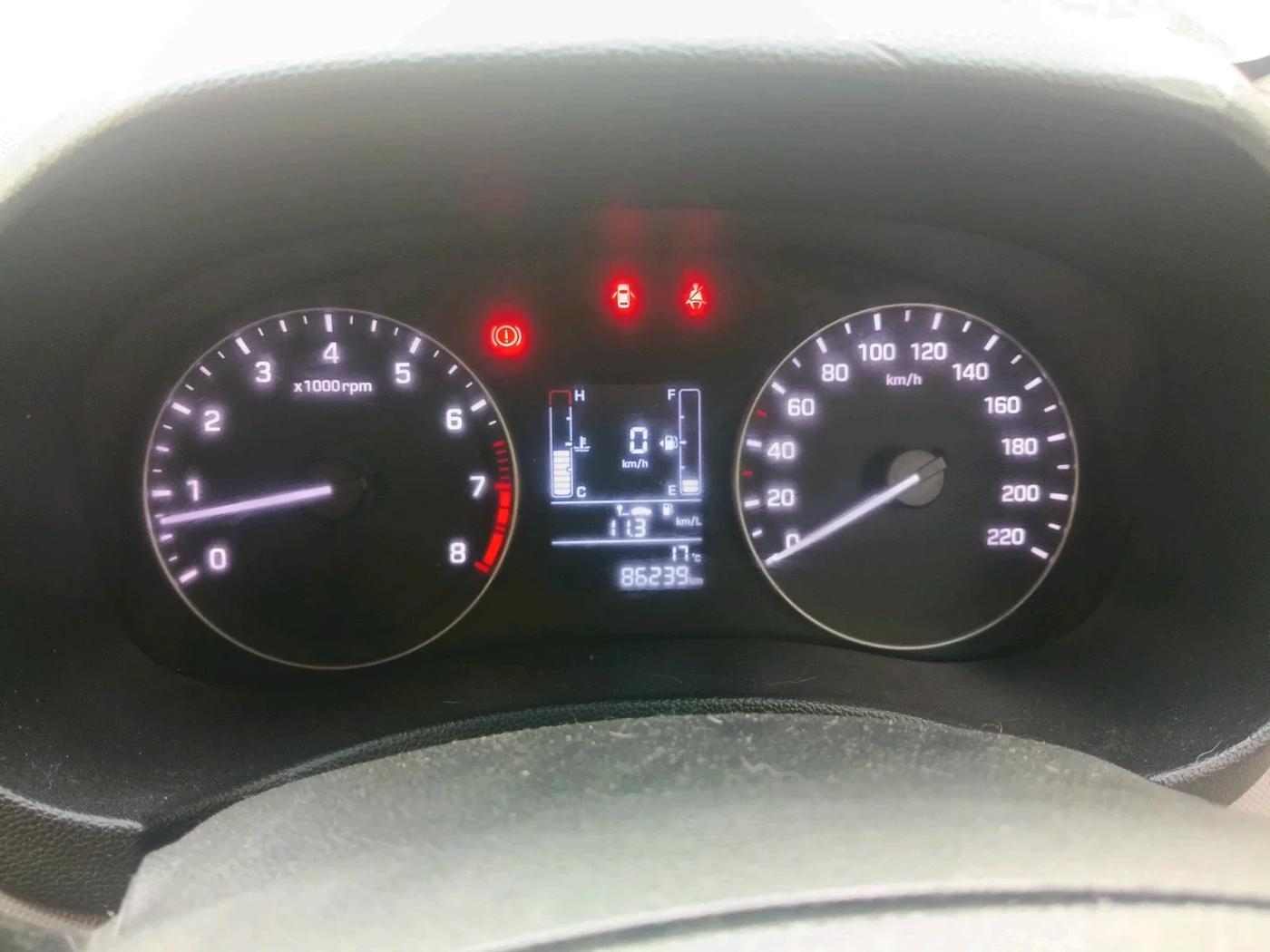 2018 Hyundai Creta E PLUS 1.6 PETROL, Petrol, Manual, 88,189 km, interior