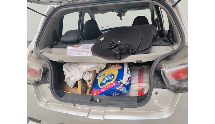 2018 Mahindra KUV 100 NXT K8 P 6 STR, Petrol, Manual, 94,644 km, exterior