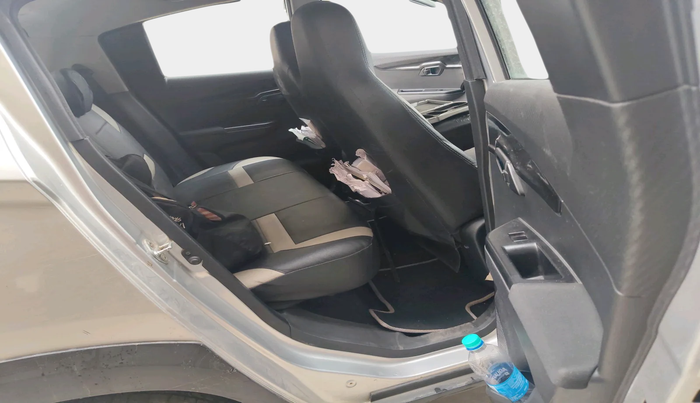 2018 Mahindra KUV 100 NXT K8 P 6 STR, Petrol, Manual, 94,644 km, interior