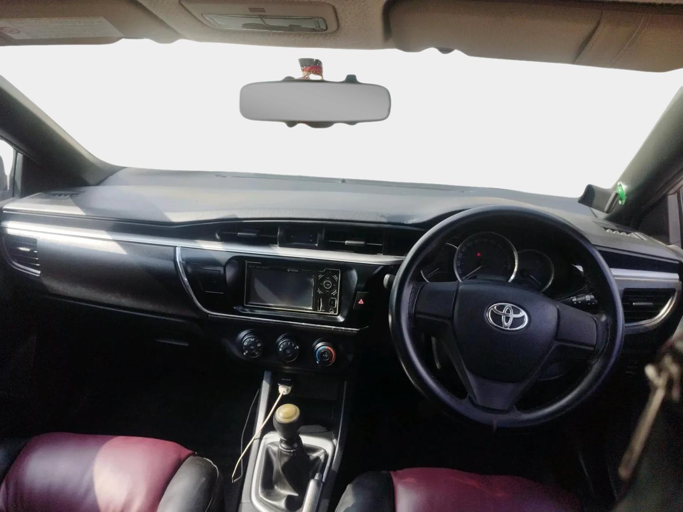 2015 Toyota Corolla Altis JS PETROL, Petrol, Manual, 80,571 km, interior