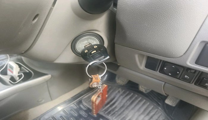 2012 Nissan Sunny XL, Petrol, Manual, 62,286 km, interior