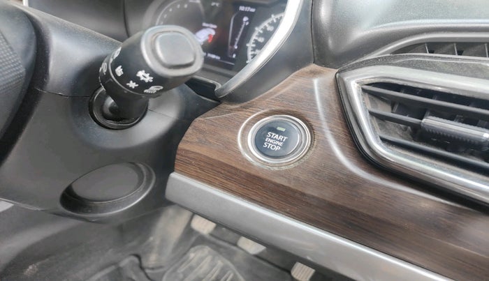 2019 Tata Harrier XZ 2.0L, Diesel, Manual, 71,109 km, interior