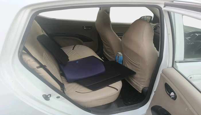 2012 Hyundai i10 MAGNA 1.2, Petrol, Manual, 72,007 km, interior