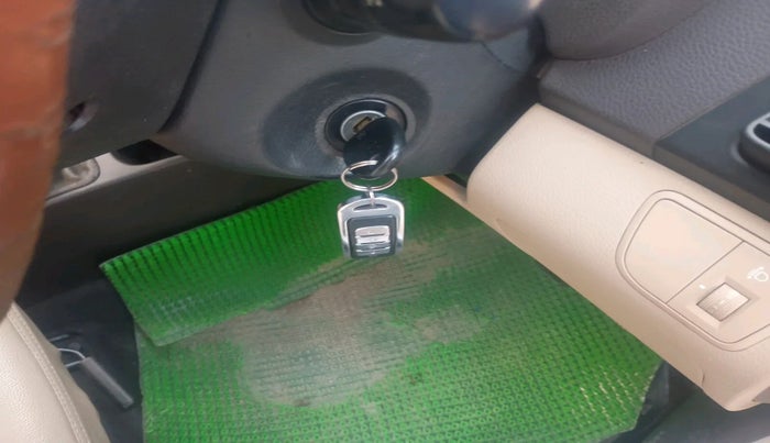 2018 Hyundai Eon ERA +, Petrol, Manual, 72,105 km, interior