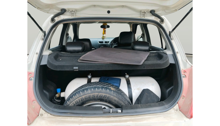 2017 Maruti Swift LXI (O), Petrol, Manual, 1,15,201 km, exterior