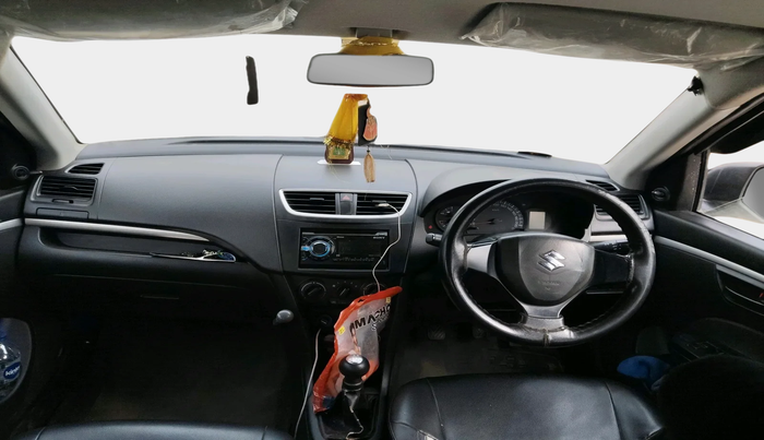 2017 Maruti Swift LXI (O), Petrol, Manual, 1,15,201 km, interior