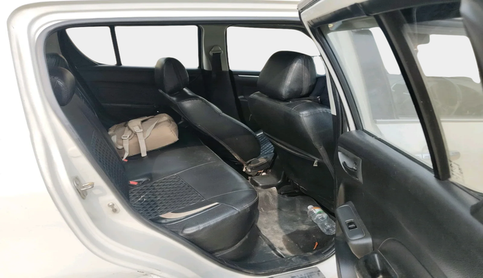 2017 Maruti Swift LXI (O), Petrol, Manual, 1,15,201 km, interior