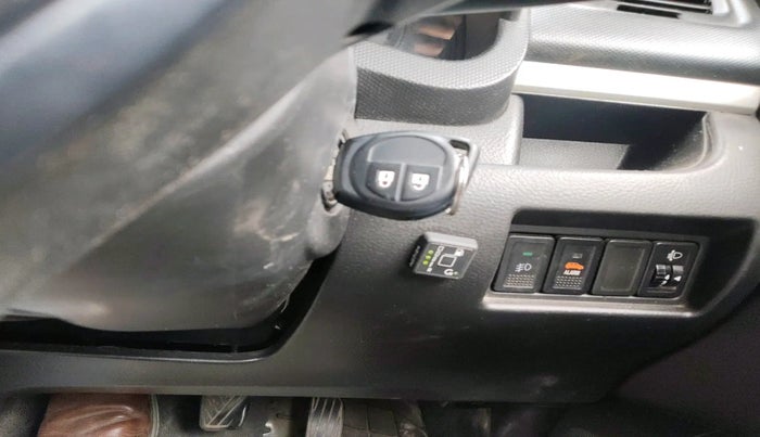 2017 Maruti Swift LXI (O), Petrol, Manual, 1,15,201 km, interior