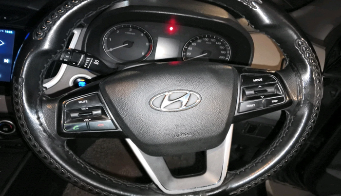 2016 Hyundai Creta SX PLUS AT 1.6 DIESEL, Diesel, Automatic, 1,05,239 km, interior