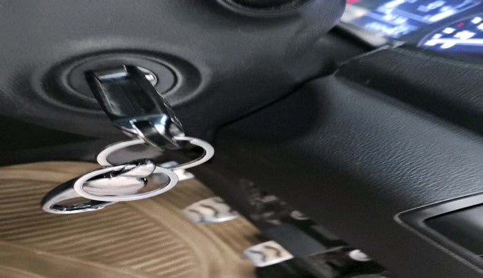 2015 Hyundai i20 Active 1.2 BASE, Petrol, Manual, 2,00,492 km, interior