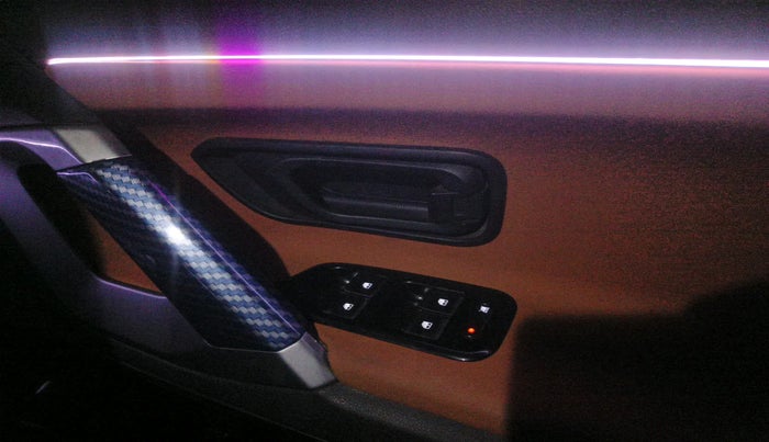 2021 Tata Safari XMA, Diesel, Automatic, 1,39,684 km, interior