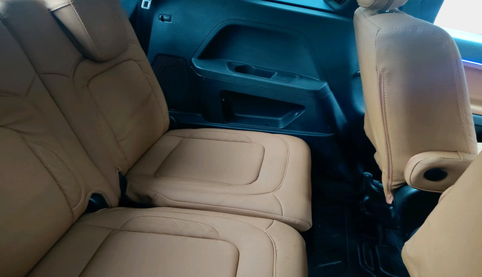 2021 Tata Safari XMA, Diesel, Automatic, 1,39,684 km, interior