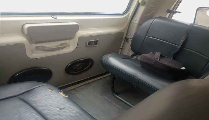 2017 Mahindra Scorpio S4 PLUS 1.99 INTELLI-HYBRID, Diesel, Manual, 1,80,182 km, interior