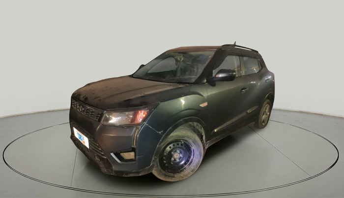 2021 Mahindra XUV300 W6 1.2 PETROL, Petrol, Manual, 1,09,729 km, exterior