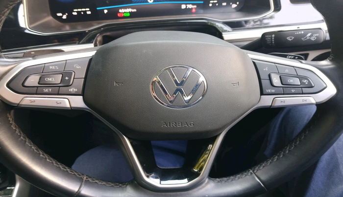 2023 Volkswagen VIRTUS TOPLINE TSI 1.0 AT, Petrol, Automatic, 45,489 km, interior