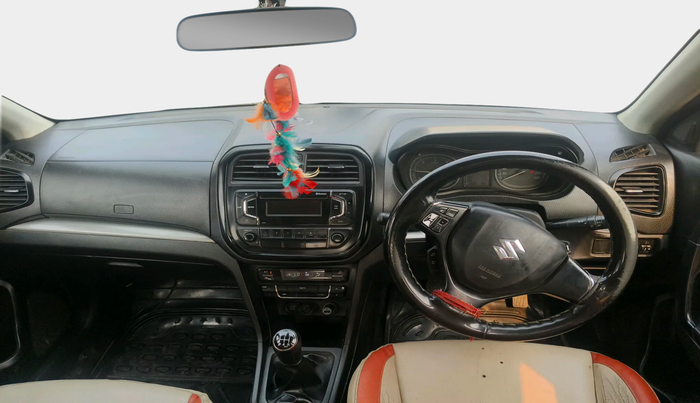 2018 Maruti Vitara Brezza ZDI, Diesel, Manual, 1,25,858 km, interior