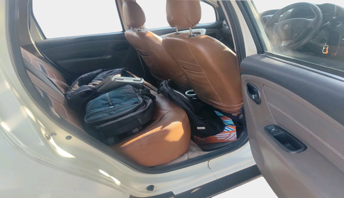 2017 Renault Duster RXL PETROL, Petrol, Manual, 1,70,101 km, interior