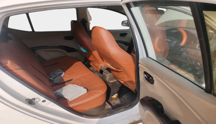 2015 Hyundai i10 MAGNA 1.1, Petrol, Manual, 87,628 km, interior