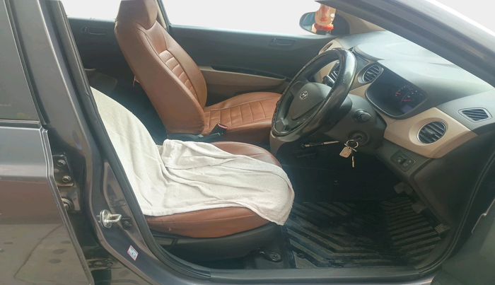 2017 Hyundai Grand i10 MAGNA 1.2 KAPPA VTVT, CNG, Manual, 72,081 km, interior